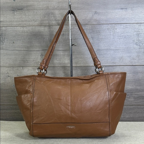 Coach F29898 Brown Leather Park Carrie Tote - Picture 1 of 11